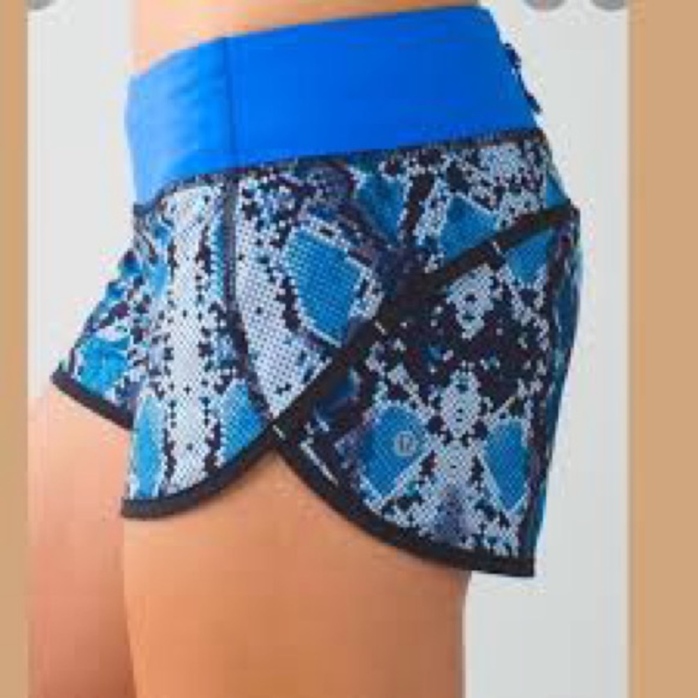 Lululemon Athletica Blue Patterned Athletic Shorts